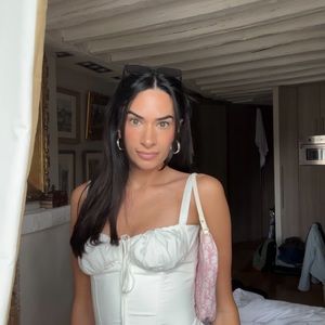 Meet your Posher, Julia